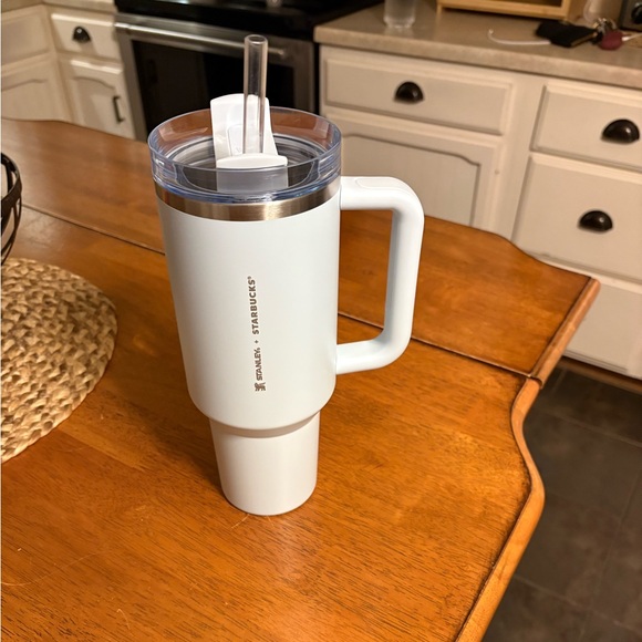 Brand New Stanley Starbucks Edition 40 ounce Light Blue - Picture 1 of 6